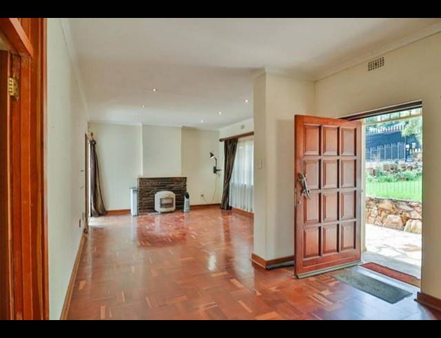 3 BEDROOM HOUSE FOR SALE IN KENSINGTON